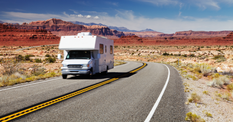 Mobile home on the way to western United States
